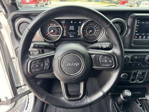 Used 2021 Jeep Wrangler Unlimited Sport image 25