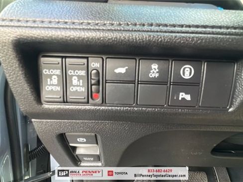 Used 2023 Honda Odyssey Touring image 25