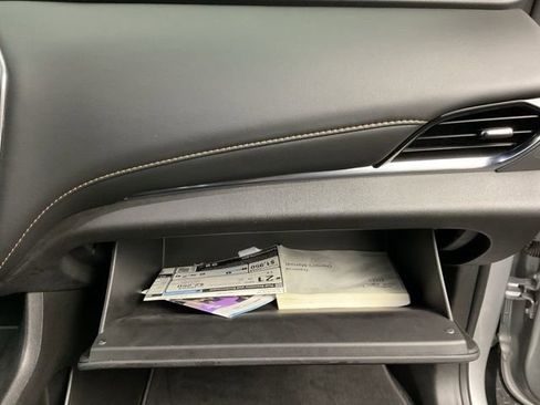 Certified 2021 Chevrolet Traverse LT image 29