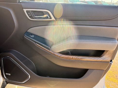 Used 2019 GMC Yukon Denali w/ Denali Ultimate Package image 16