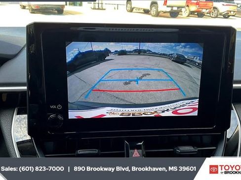 Used 2024 Toyota Corolla LE image 15