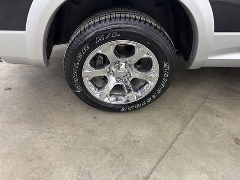 Used 2016 RAM 1500 Laramie w/ Convenience Group image 26