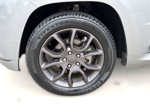 Used 2020 Jeep Grand Cherokee High Altitude RWD image 12