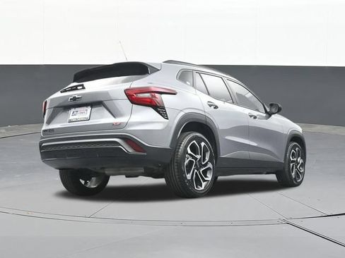 Used 2025 Chevrolet Trax RS w/ Driver Confidence Package FWD image 46