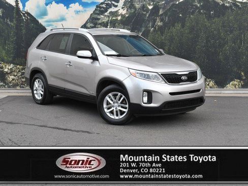 Used 2015 Kia Sorento LX AWD/4WD image 1