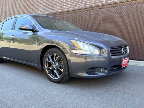 Used 2012 Nissan Maxima 3.5 S w/ Limited Edition Pkg FWD image 3