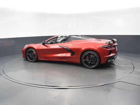 Used 2021 Chevrolet Corvette Stingray Premium Conv w/ Z51 Performance Package image 3
