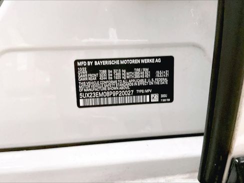 Used 2023 BMW X7 xDrive40i w/ M Sport Package image 34