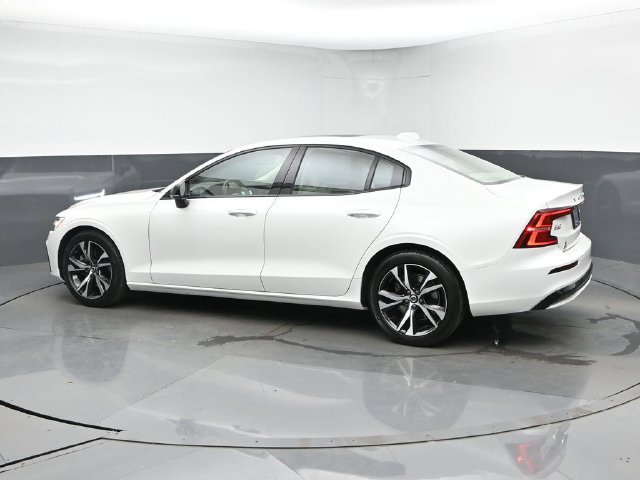 Used 2023 Volvo S60 B5 Core w/ Climate Package FWD image 7