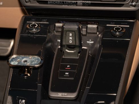 Used 2020 Porsche 911 Carrera image 18