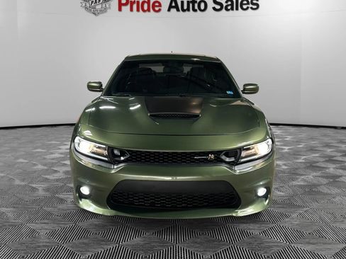 Used 2019 Dodge Charger Scat Pack w/ Plus Group RWD image 2