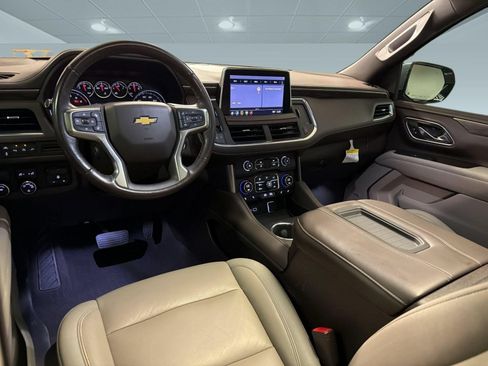 Used 2021 Chevrolet Tahoe LT w/ LT Signature Package RWD image 27