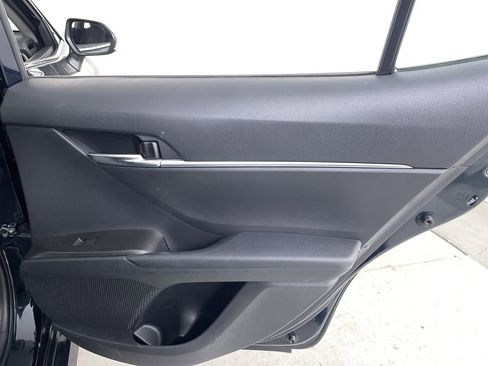 Used 2021 Toyota Camry LE image 22