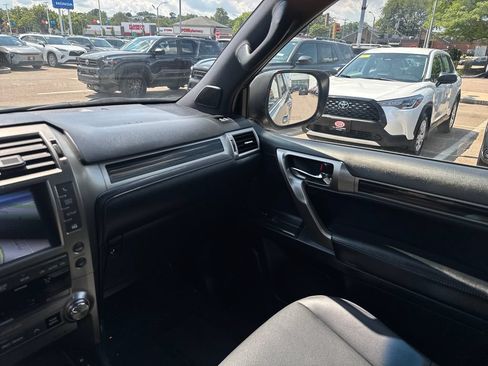 Used 2020 Lexus GX 460 Premium AWD/4WD image 33