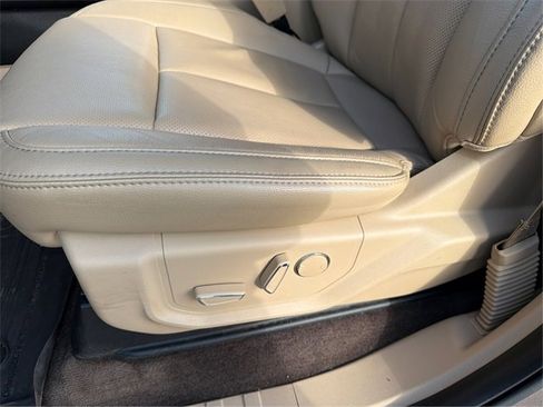 Certified 2018 Ford F150 Lariat w/ Trailer Tow Package image 26