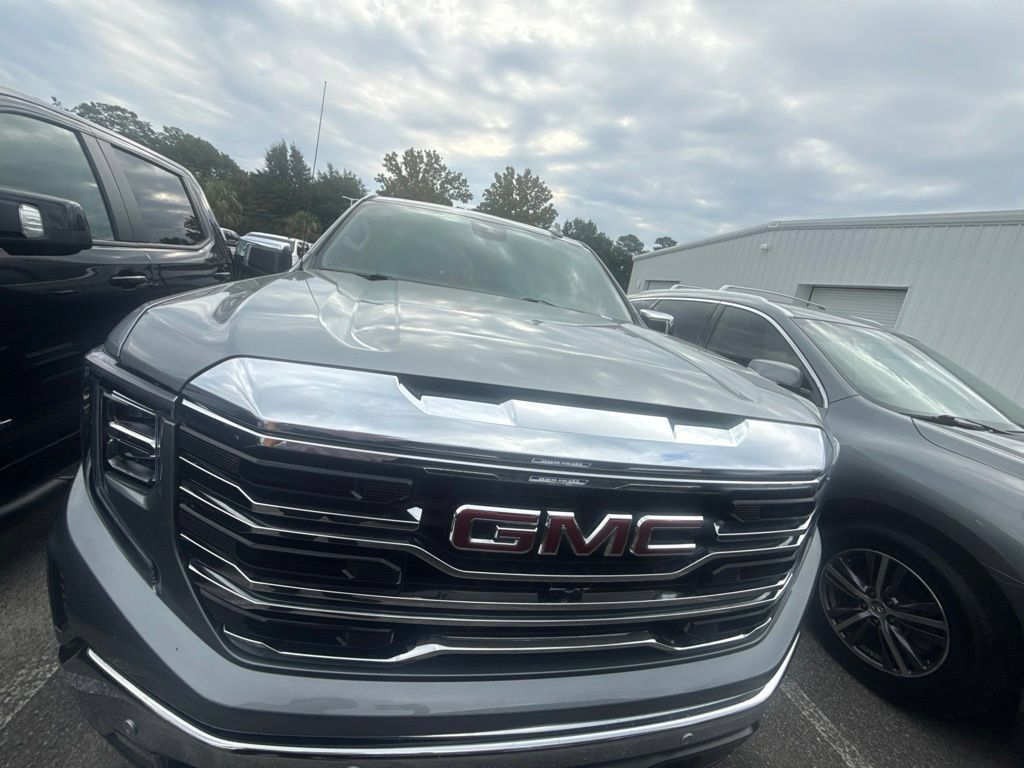 Used 2024 GMC Sierra 1500 SLT w/ SLT Premium Plus Package AWD/4WD image 2