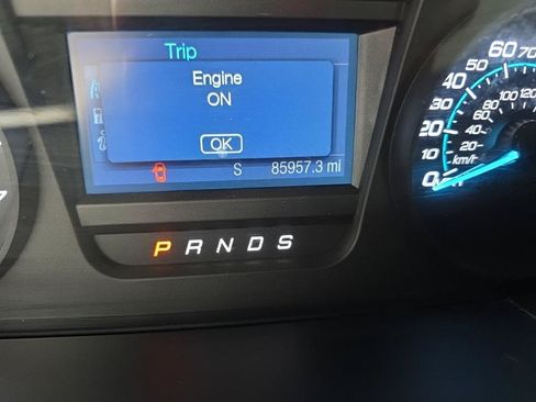 Used 2018 Ford Taurus SE FWD image 13