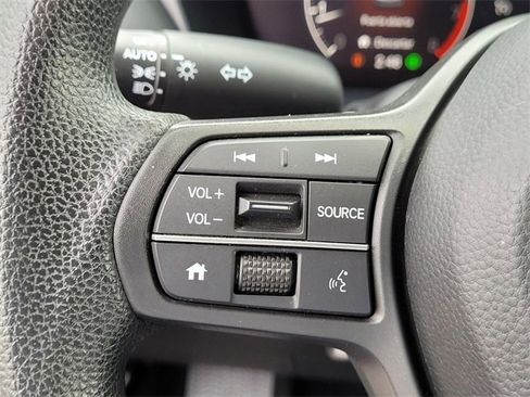 Used 2024 Honda HR-V LX image 18