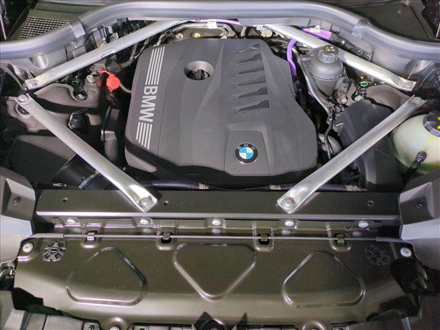 Used 2026 BMW X7 xDrive40i w/ M Sport Package AWD/4WD image 24