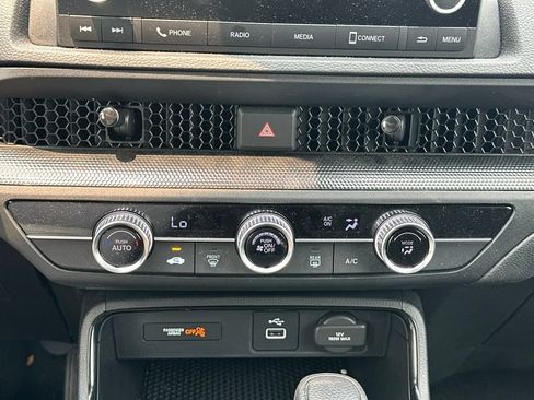 Used 2025 Honda CR-V LX image 25
