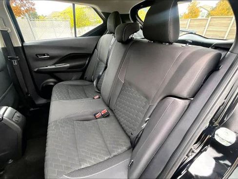Certified 2021 Nissan Kicks SV image 18