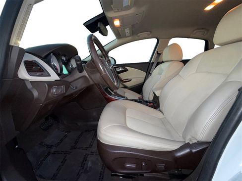 Used 2016 Buick Verano w/ Comfort Package image 9