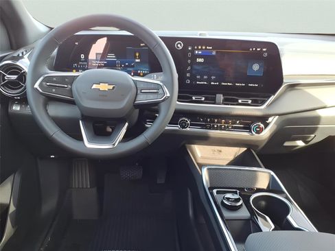 New 2026 Chevrolet Equinox LT image 28