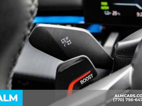 Used 2025 BMW i5 eDrive40i w/ M Sport Package image 29