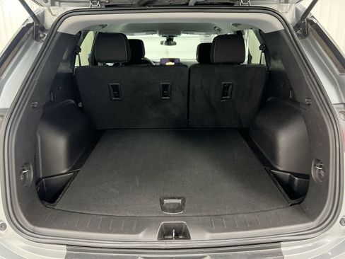 Used 2023 Chevrolet Blazer LT FWD image 23