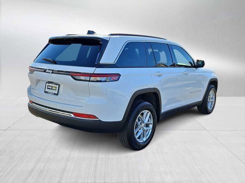New 2026 Jeep Grand Cherokee Laredo X image 8