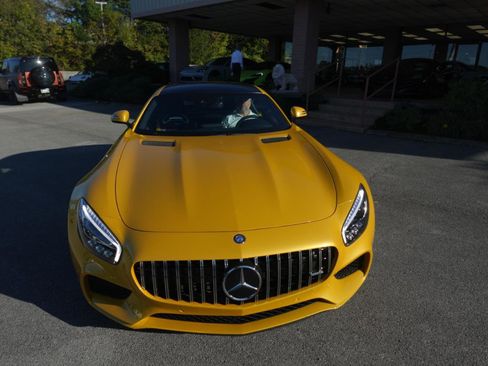 Used 2017 Mercedes-Benz AMG GT Coupe image 6