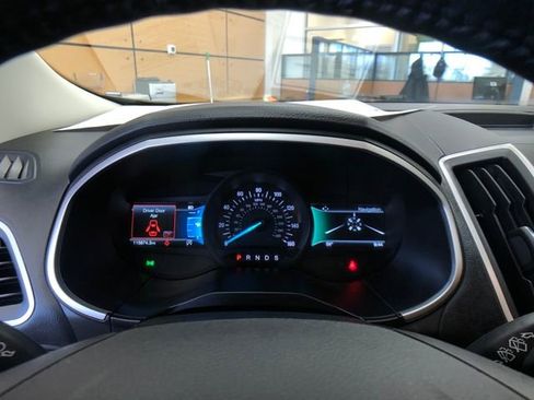 Certified 2020 Ford Edge SEL w/ Convenience Package image 14