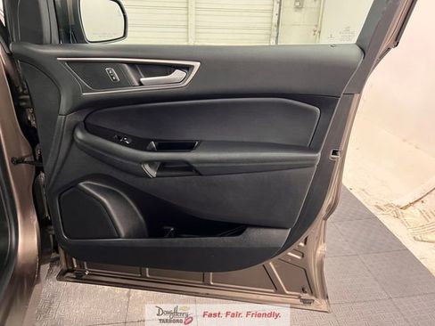 Used 2019 Ford Edge SEL w/ Equipment Group 201A FWD image 42