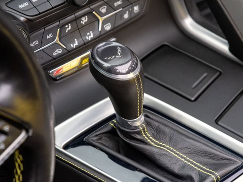 Used 2017 Chevrolet Corvette Z06 image 17