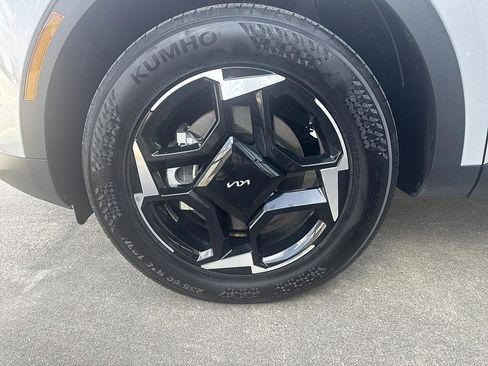 Used 2026 Kia Sportage EX w/ EX Panorama Roof Package image 8