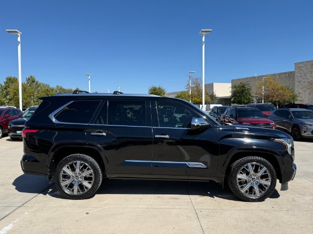 Used 2024 Toyota Sequoia Capstone AWD/4WD image 4