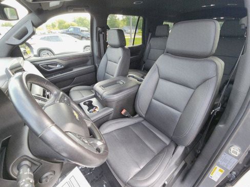 Used 2022 Chevrolet Tahoe LT w/ Luxury Package image 33