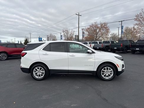 Used 2024 Chevrolet Equinox LT image 8
