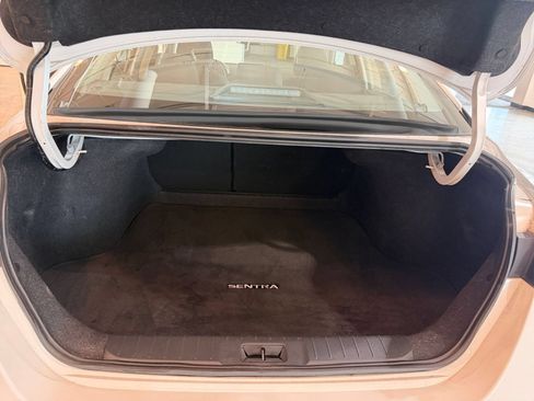 Used 2025 Nissan Sentra SV FWD image 25