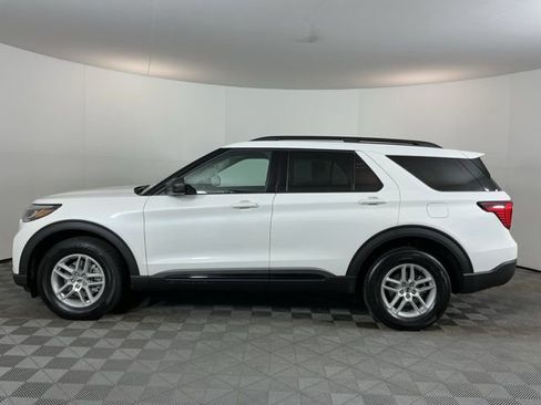 New 2026 Ford Explorer Active image 8