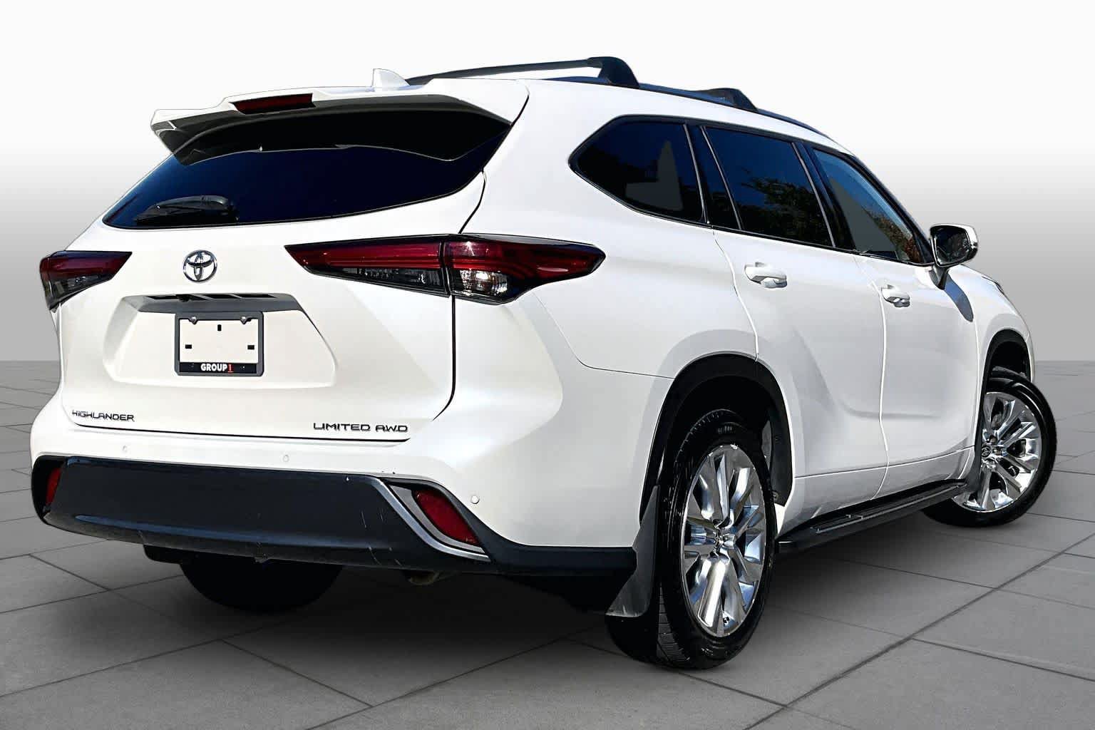 Used 2020 Toyota Highlander Limited AWD/4WD image 13