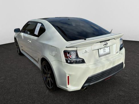 Used 2016 Scion tC image 3