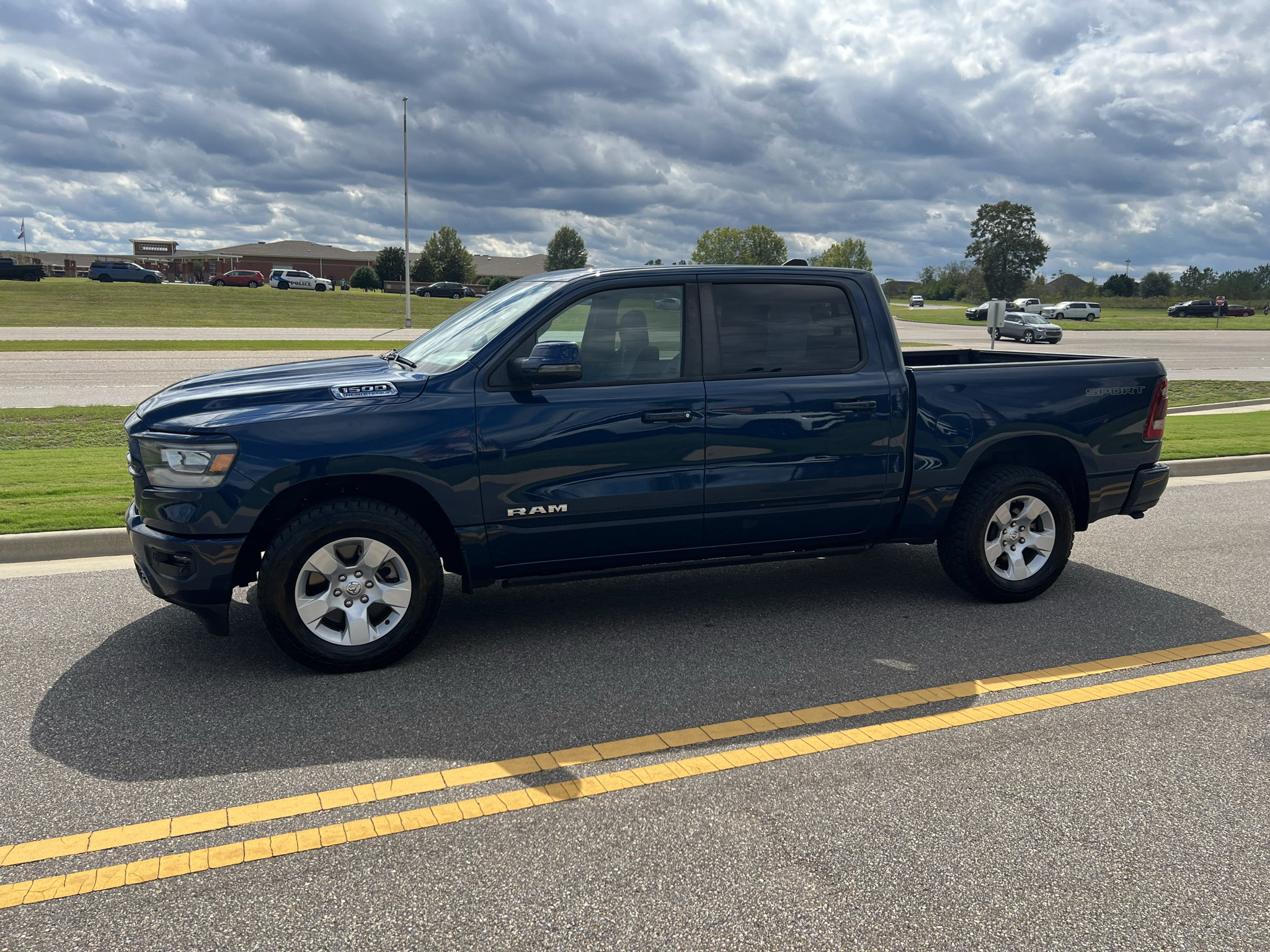 Used 2023 RAM 1500 Big Horn AWD/4WD image 9
