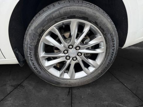 Used 2022 Buick Enclave Avenir w/ Avenir Technology Package image 37