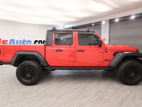 Used 2020 Jeep Gladiator Sport w/ Quick Order Package 23S AWD/4WD image 6