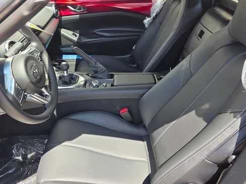 New 2026 MAZDA MX-5 Miata RF Grand Touring RWD image 9