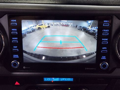 Used 2021 Toyota Tacoma TRD Sport w/ Technology Package RWD image 38