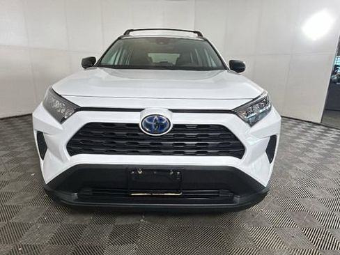 Used 2022 Toyota RAV4 LE AWD/4WD image 8