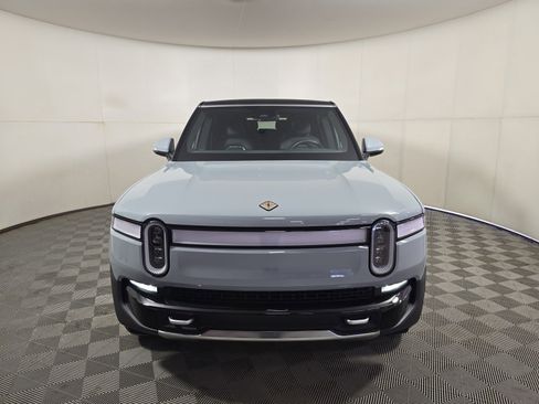 Used 2024 Rivian R1S Adventure image 8