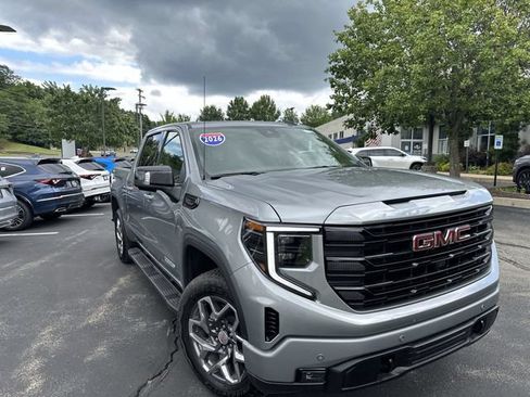 Used 2026 GMC Sierra 1500 Elevation w/ Elevation Premium Package AWD/4WD image 11